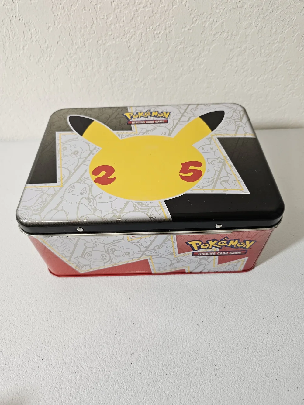 Pokémon Metal Lunchbox Tin Pikachu 25 Train On Handle Latch Closure